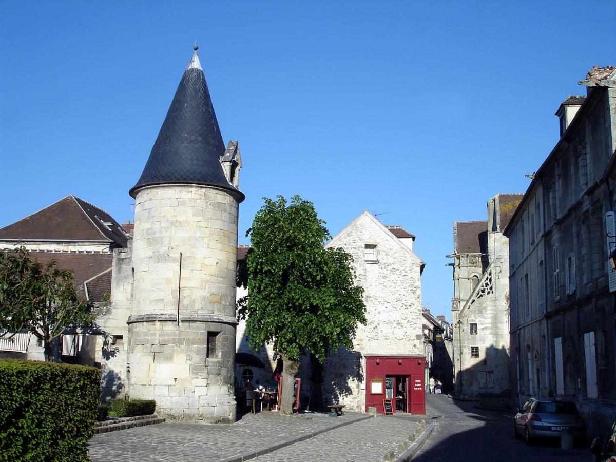 Suite Cosy Flat - Hyper-Centre Avec Sauna Privatif Senlis  Exterior photo
