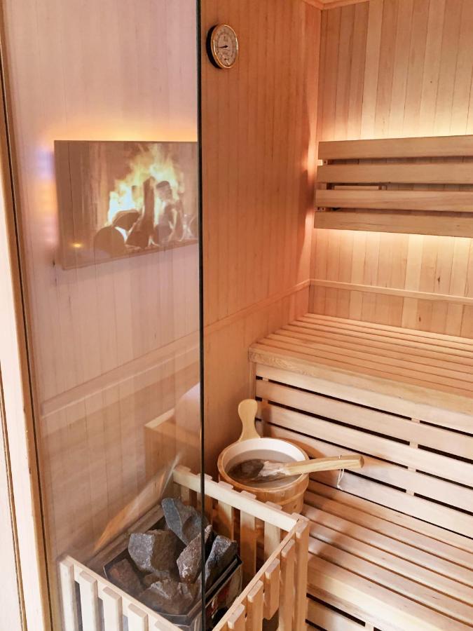 Suite Cosy Flat - Hyper-Centre Avec Sauna Privatif Senlis  Exterior photo